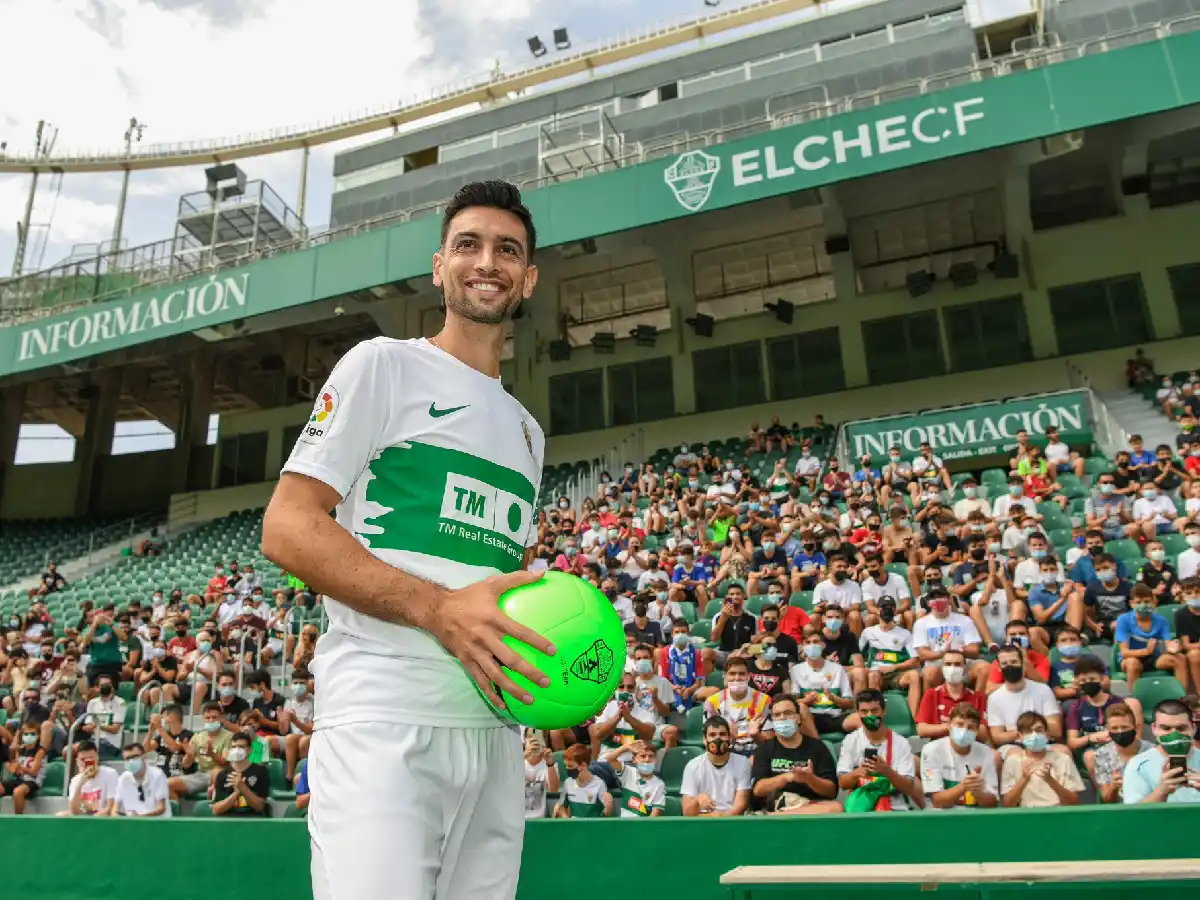 Javier Pastore refuerza al Elche de España