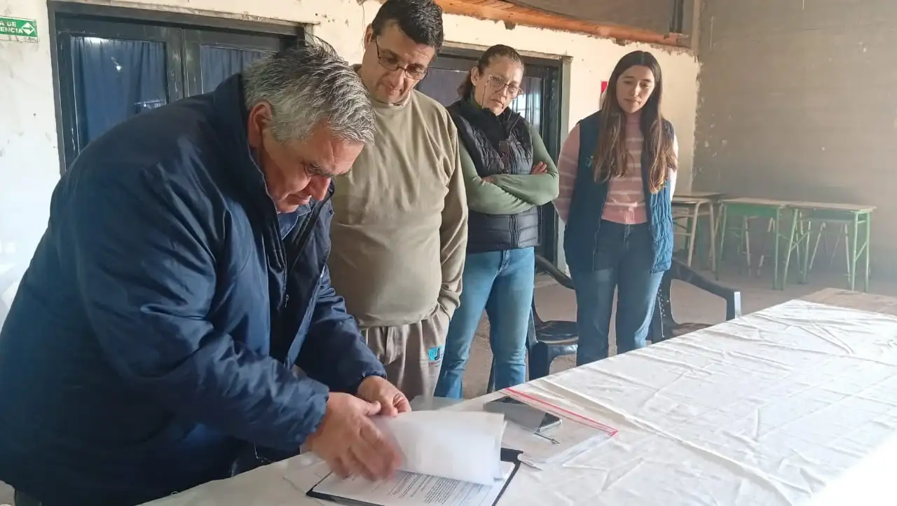 Sexto Distrito: avanza la licitación para incorporar una motoniveladora articulada y realizan obras viales