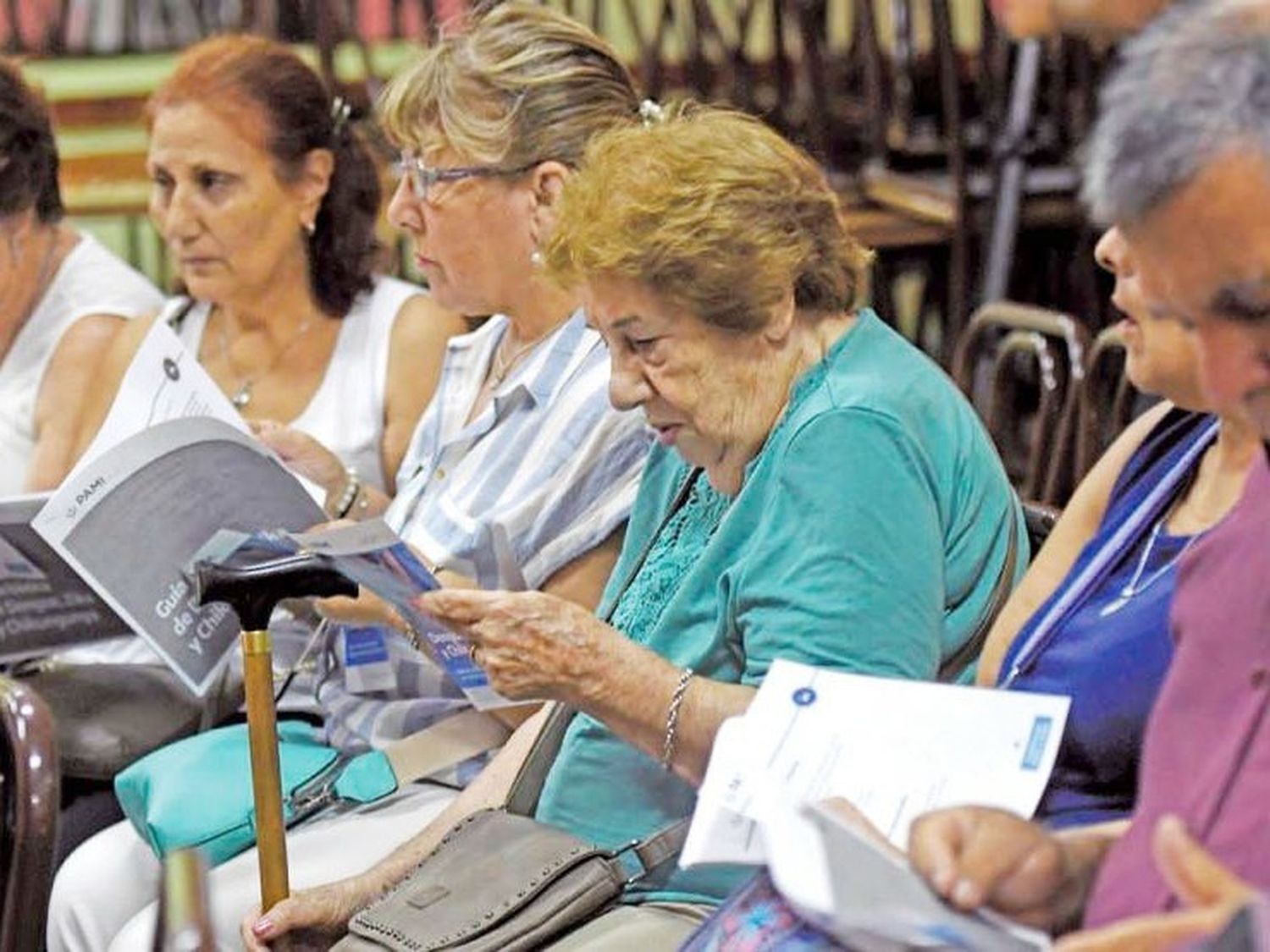 Jubilados y pensionados pueden designar a un apoderado ante ANSES