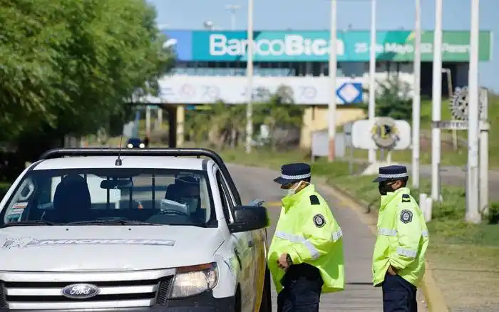 De acuerdo a la normativa, no se les exigirá el testeo a los entrerrianos que crucen a Santa Fe