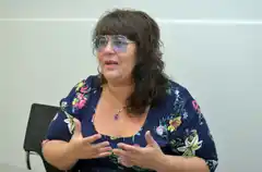 Entre música y poesía, el mundo de la cantante Mariana Dátola florece a fuerza de pasión 