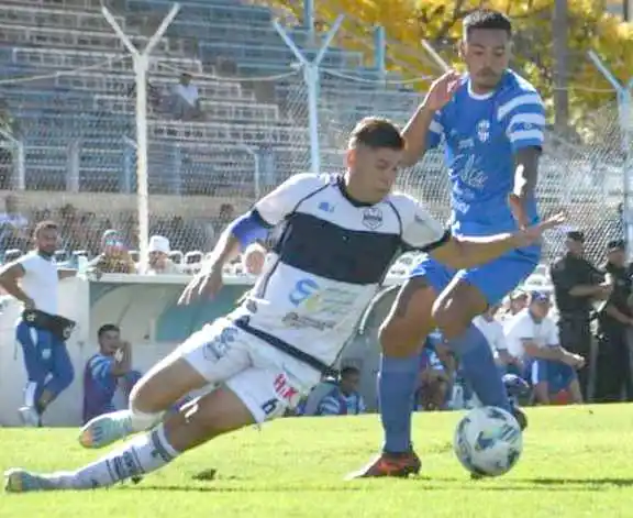 San Martín volvió a perder de
visitante y por tercera vez en Salta