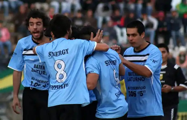 Copa Gualeguaychú: Defensores del Oeste finalista 