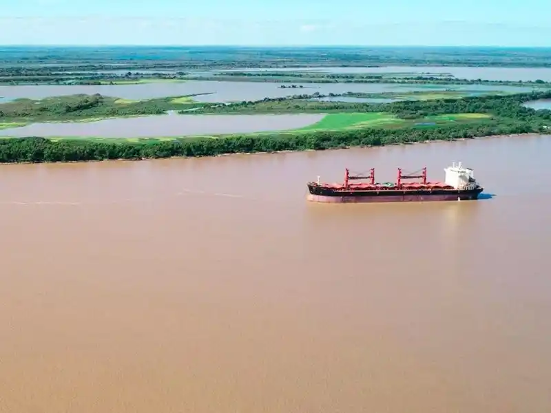 Plazos, dragado y tarifas de la Hidrovía: uno a uno, los puntos que cambiaron en la nueva licitación