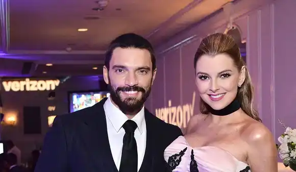 Julián Gil le implora a Marjorie de Sousa en TV (Video)