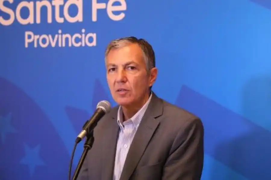 Pusineri dio detalles de cómo fue el ingreso de personal a planta permanente en el estado provincial