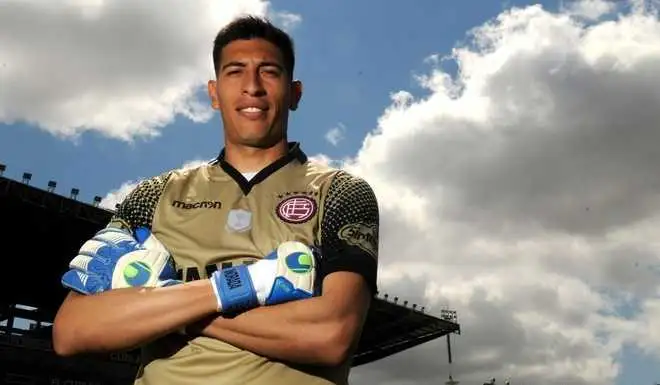 Andrada, “capacitado” para ir a Boca