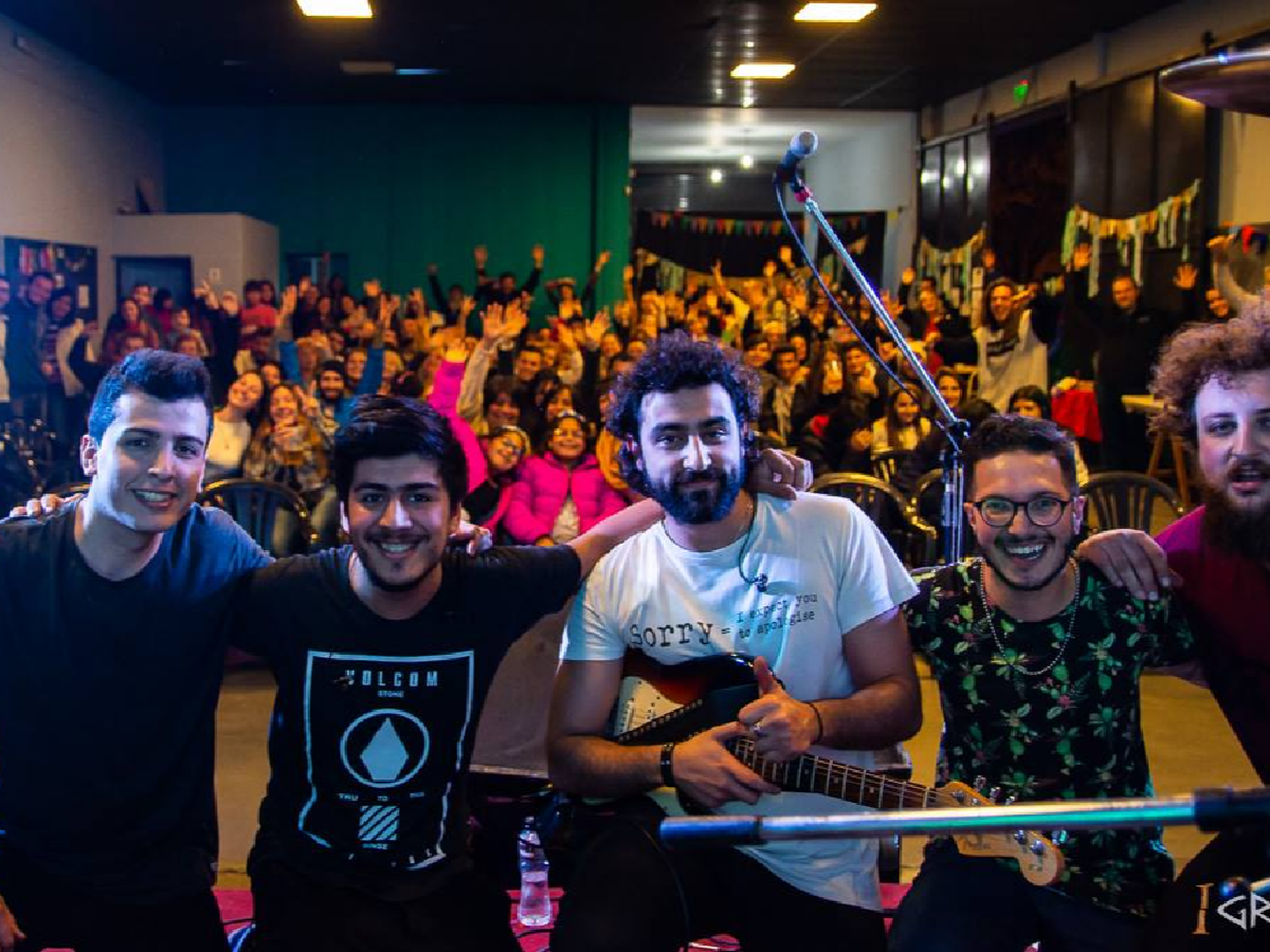 Los elegidos: I Griega palpita el show como teloneros de La Vela Puerca
