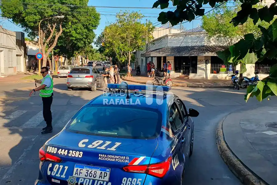 Accidente de tránsito en la ciudad terminó con una adolescente hospitalizada y con un ataque de nervios