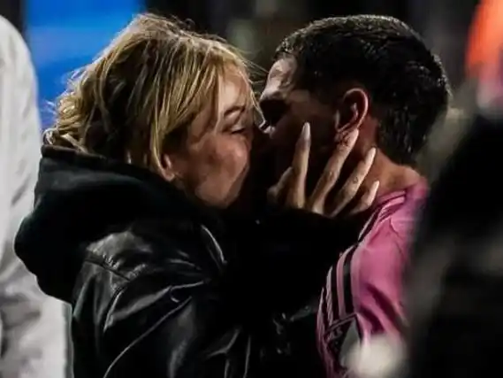 El beso de Tini y Rodrigo De Paul en el triunfo del Inter Miami