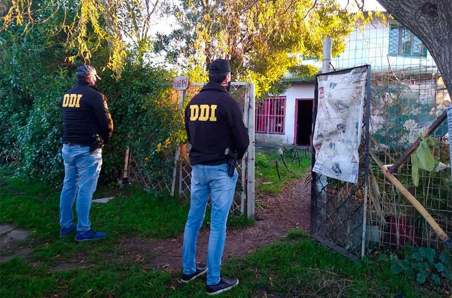 Robó 40.000 pesos, 5.000 dólares, 1.500 euros, zapatillas y perfumes: fue detenido