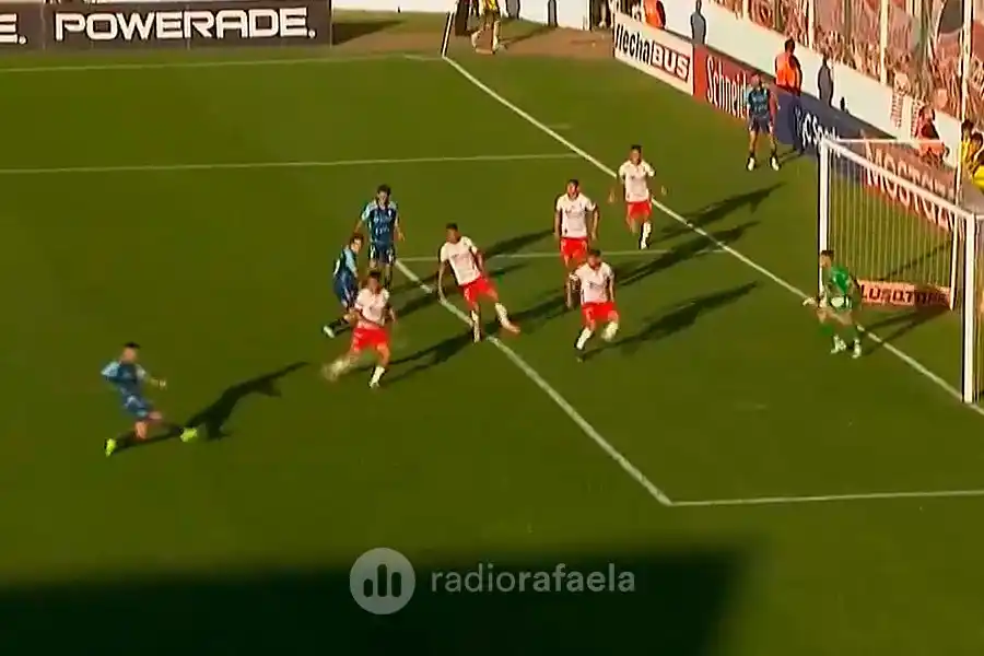 El agónico gol del empate de Pardo para Atlético