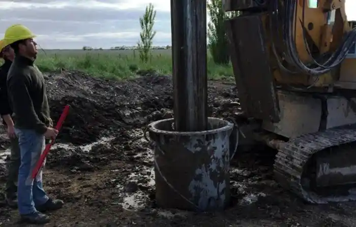 Avanza la construcción del puente que une Coronel Pringles y Coronel Suárez