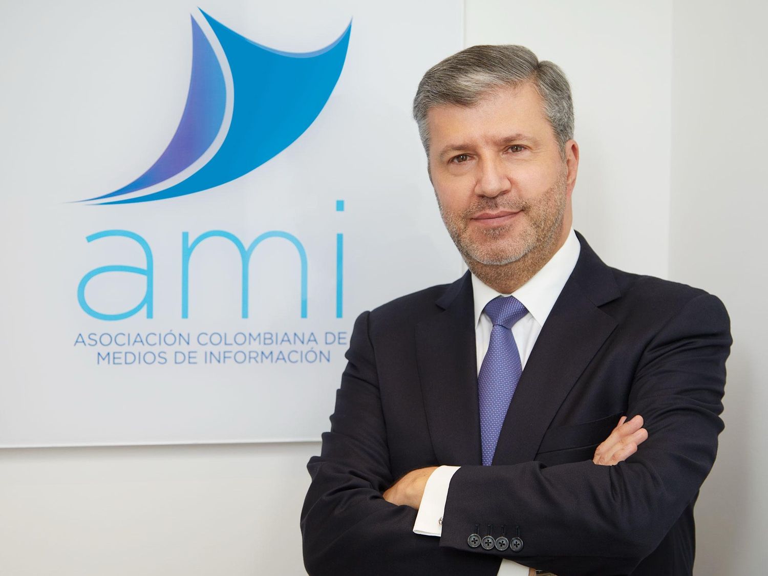 Zitzmann considera que la protección de los derechos de autor en su país es "precaria" y que los servicios de banda ancha son "insuficientes".
