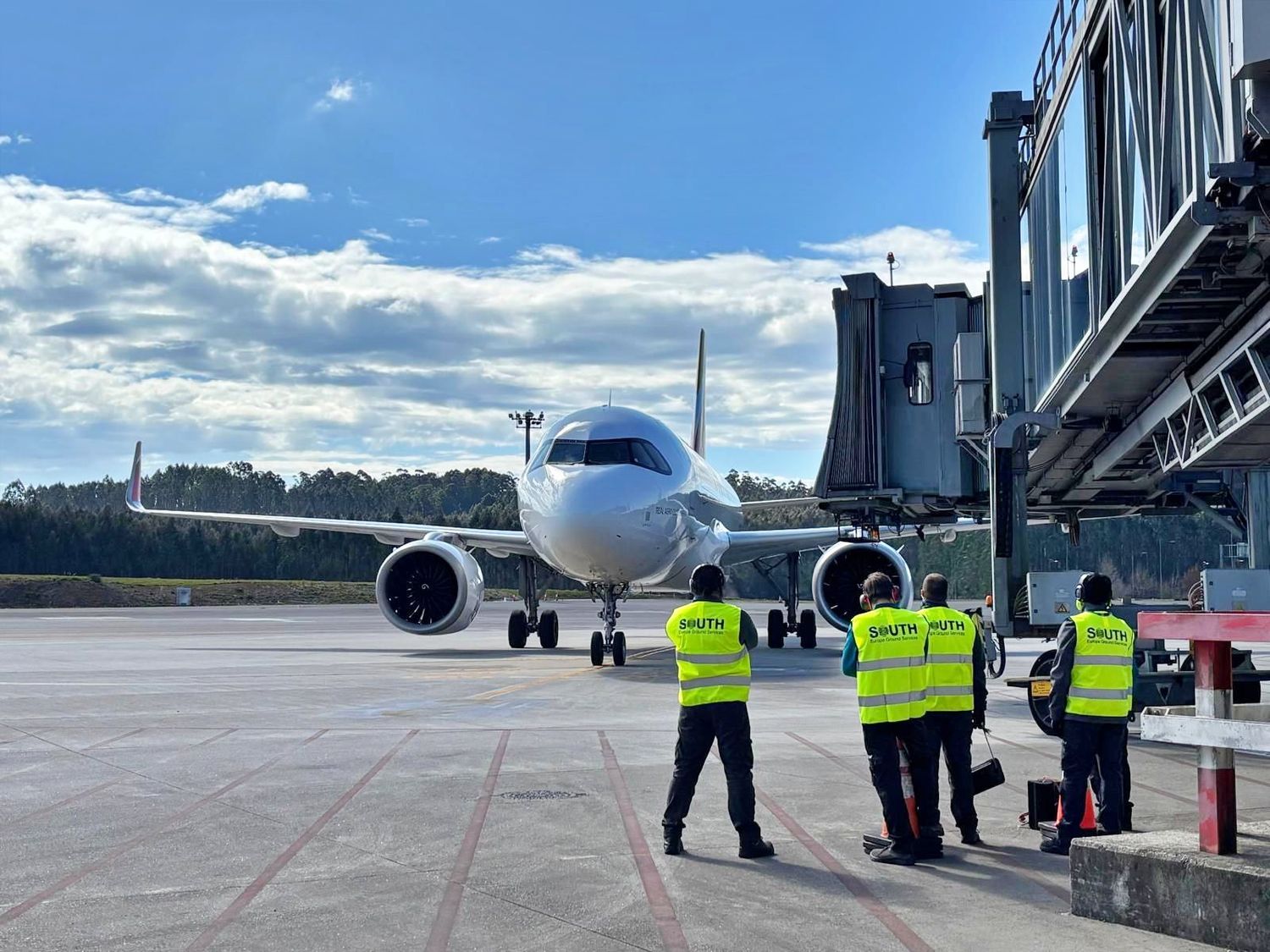 La empresa de handling de IAG, South, incorpora nuevas aerolíneas en España durante el verano
