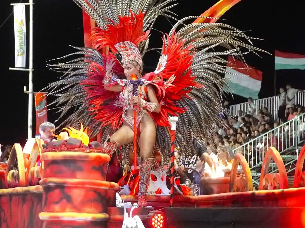 El “Atanasio Bonfiglio” se prepara para recibir la segunda noche del carnaval