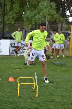 Santamarina se prueba frente a Tristán Suárez