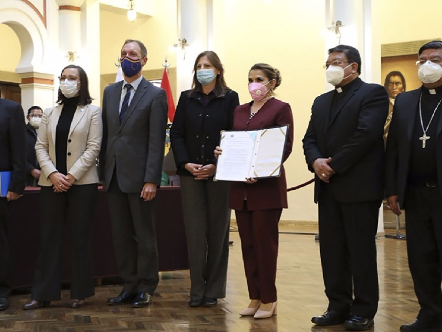Bolivia: fijan por ley la fecha de las elecciones presidenciales en un intento por superar la crisis