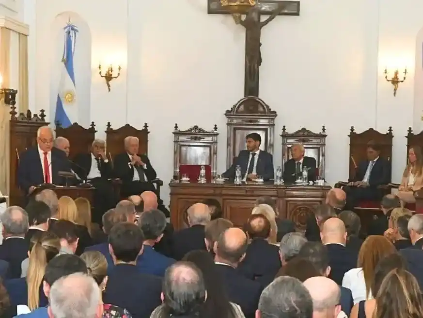 Gutiérrez remarcó el escaso peso presupuestario comparativo del Poder Judicial y lo ajustado de su volumen de personal. Crédito: Carolina Niklison.