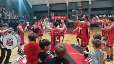 Independiente celebró otro ascenso en el Duggan Martignoni.