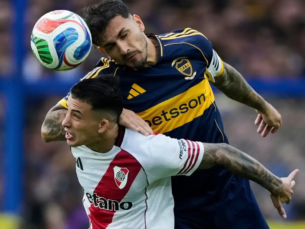 River y Boca se enfrentan en un Superclásico con ambos en levantada