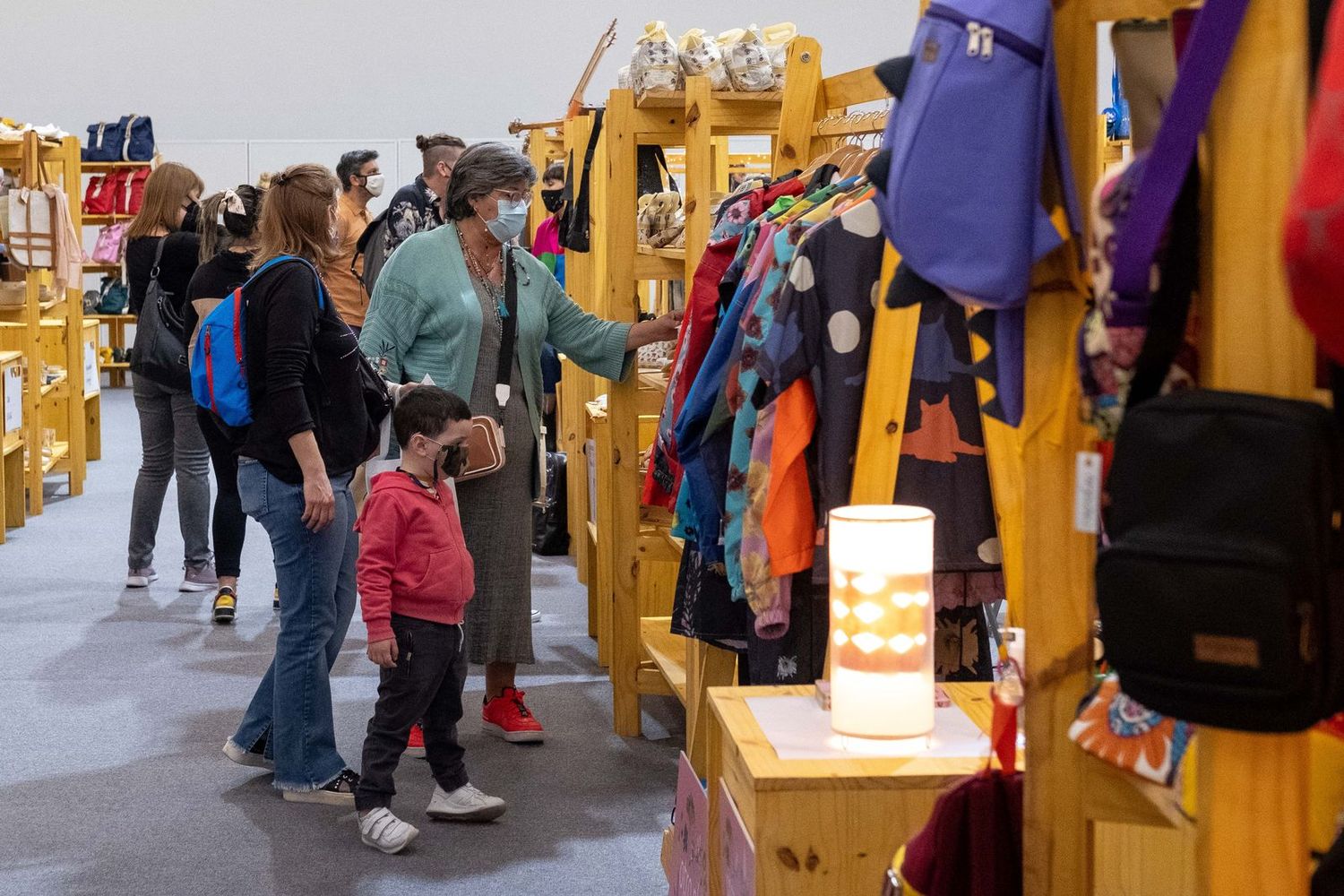 Se realiza la Feria del Centro, que pone en valor la potencia del diseño regional