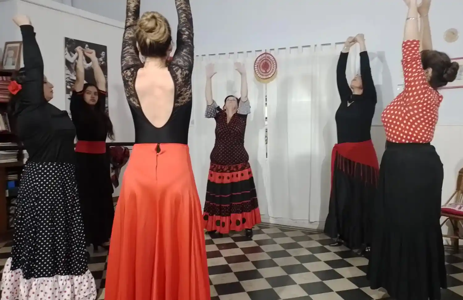 “Alma Calé”, una escuela integral de danzas