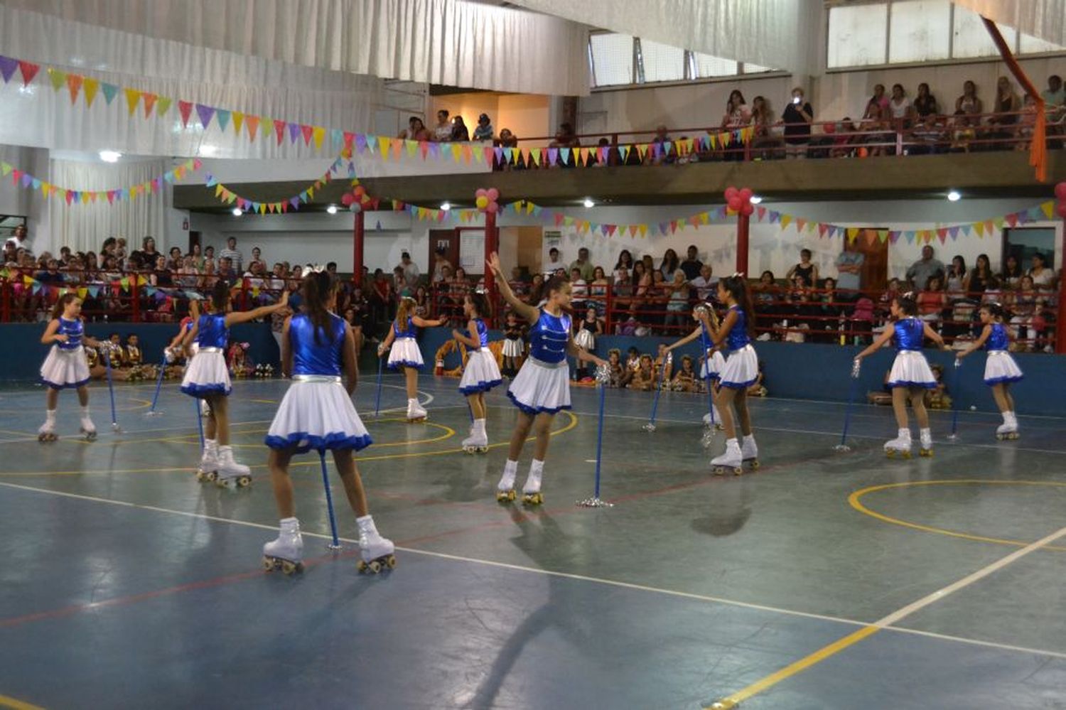 Show de patín artístico en Libertador San Martín