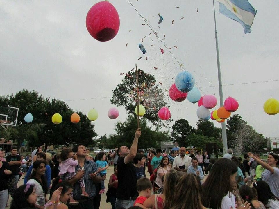 Pueblo Belgrano Celebra su 36° aniversario con una torta gigante y música en vivo 