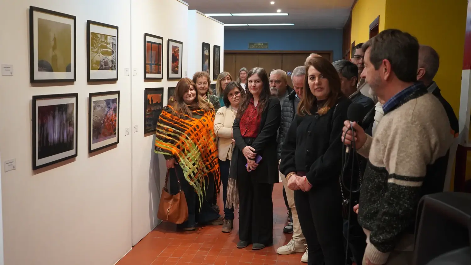 Miradas Infinitas. Con la participación de los expositores, se inauguró la muestra de fotos