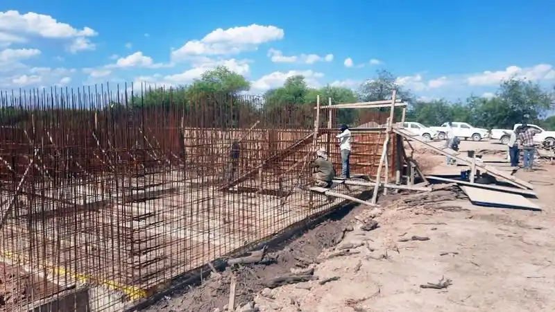 Se realizan trabajos de reacondicionamiento
en el canal productivo de Fortín Soledad