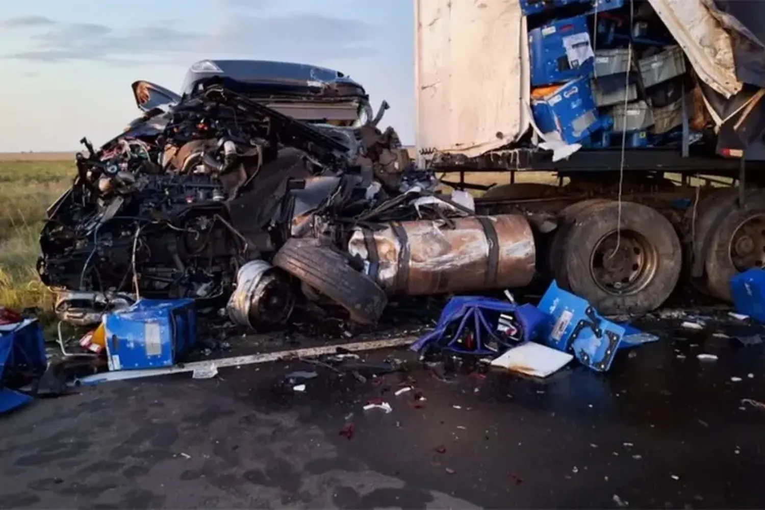 Murió un camionero tras violento choque en la Ruta 14