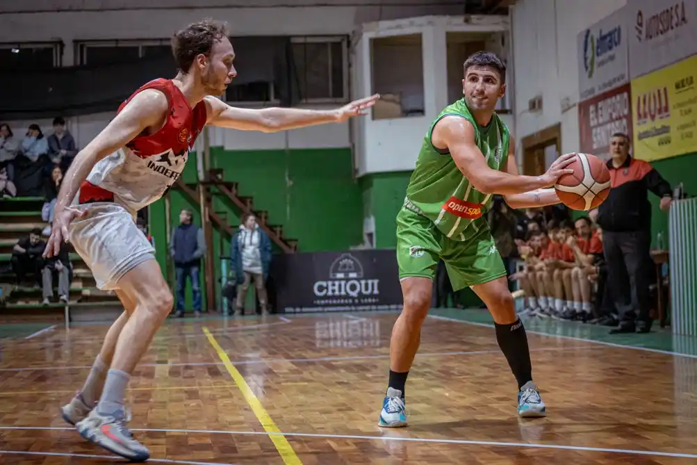 Valentín Lofrano volvió a ser el jugador destacado del juego.