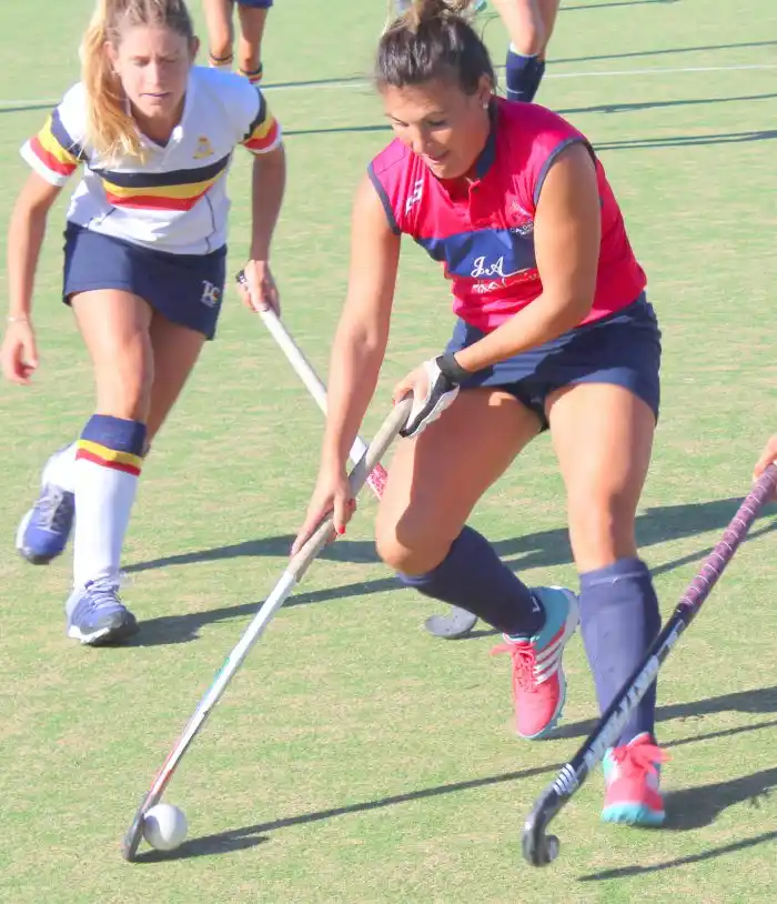 Del Valle bajó a Universitario y quedó como el nuevo líder