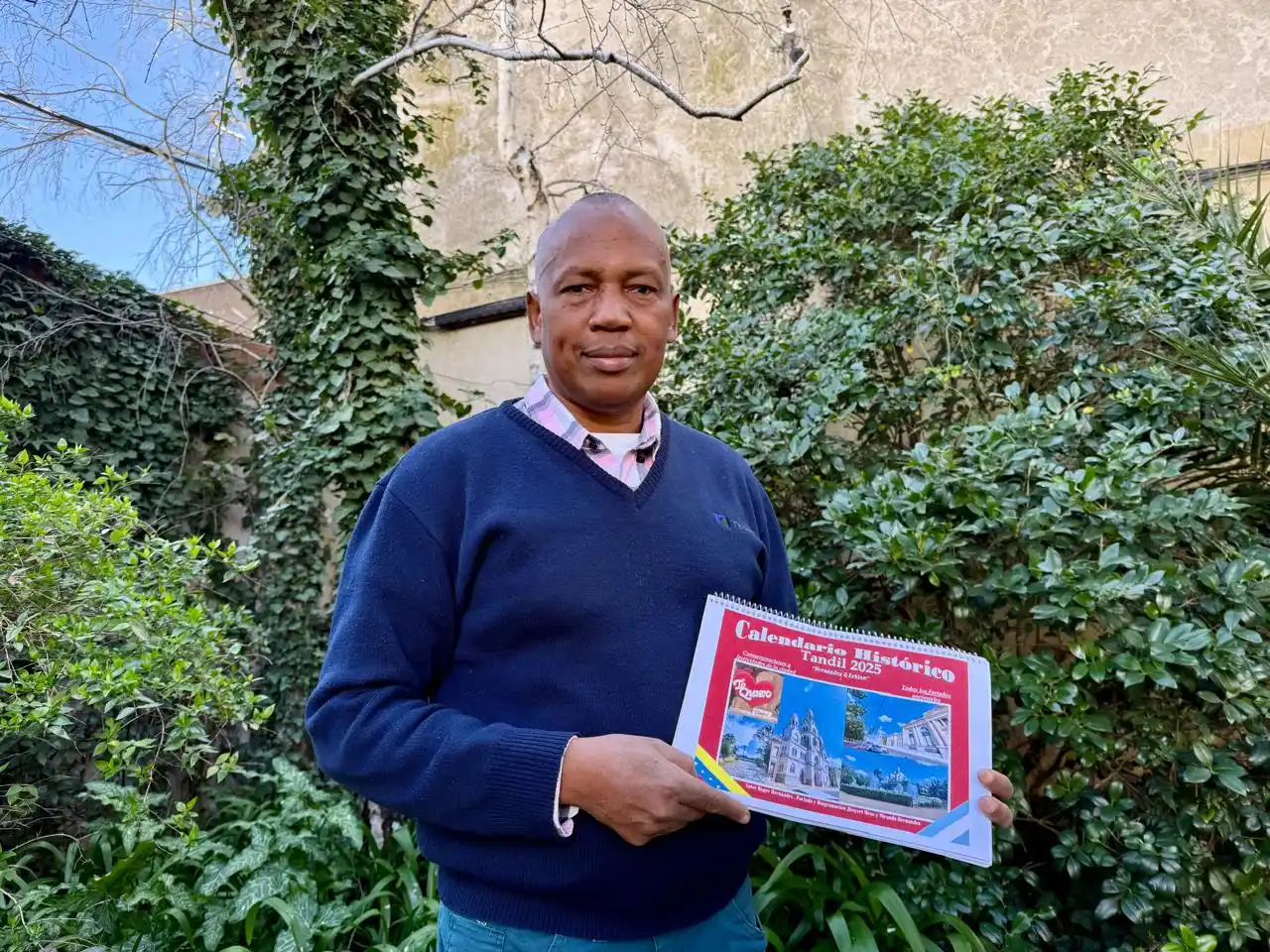 Se jubiló como abogado en Venezuela, se instaló en De la Canal y armó un almanaque con fechas de Tandil