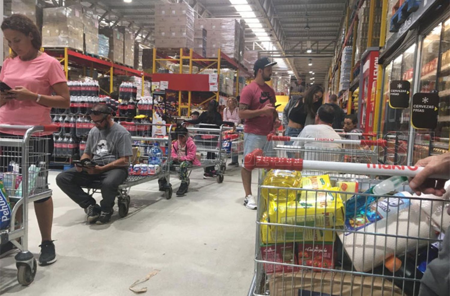 El inicio de la cuarentena impulsó las ventas en los supermercados