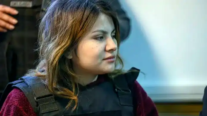 Brenda Uliarte, durante el juicio porel intento de asesinato de Cristina Kirchner.