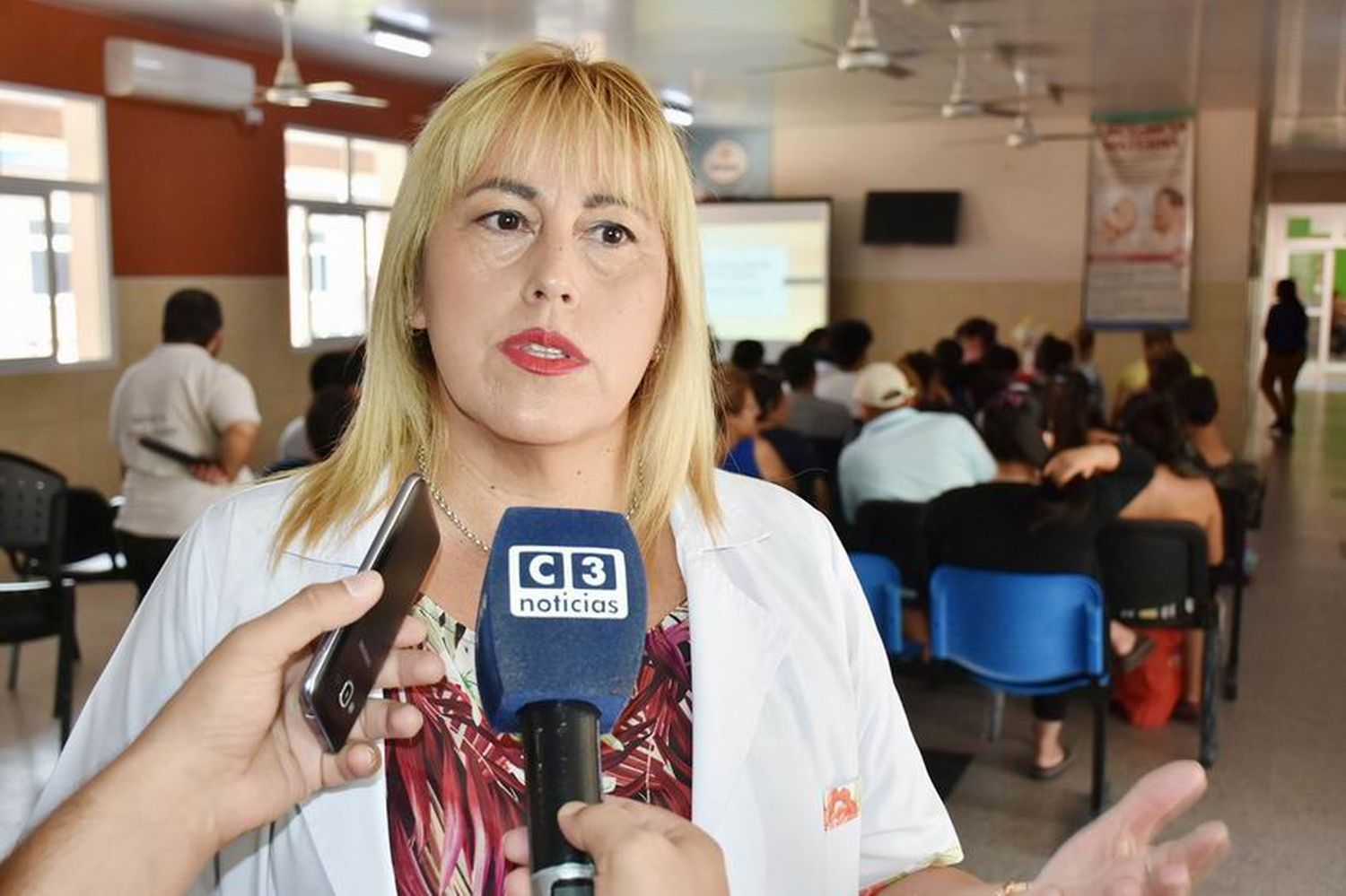 Vacunación covid-19 y lactancia materna, dos temas prioritarios en Salud