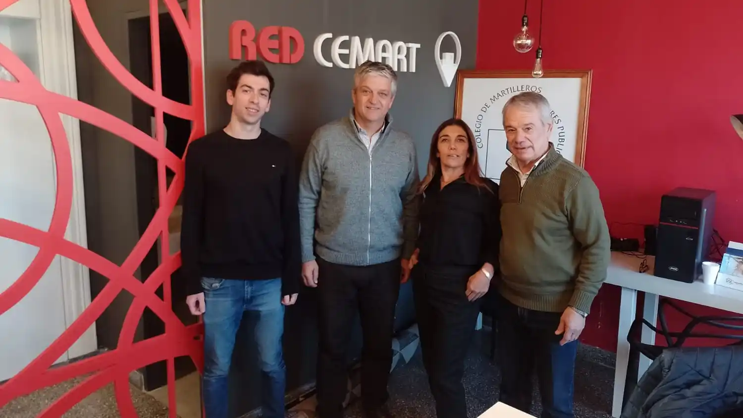 Ignacio Escuza (secretario), Enrique Alewaerts (presidente), Celia Sánchez (vicepresidenta) y Antonio Comiso (revisor de cuentas), integrantes de la Comisión Directiva del Centro de Martilleros.