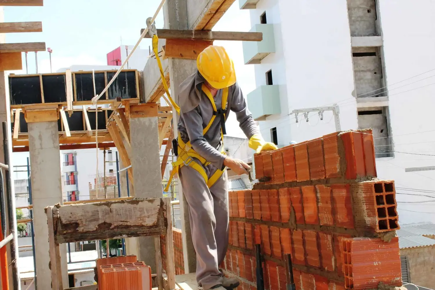 Advierten que el costo de la construcción en dólares se encuentra en su "pico máximo"