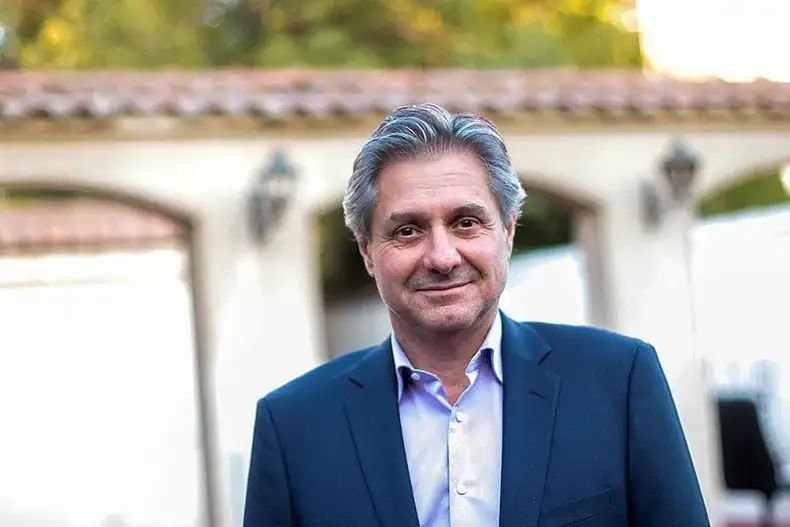 El economista chileno suena fuertemente para ocupar un cargo en el Gobierno nacional.