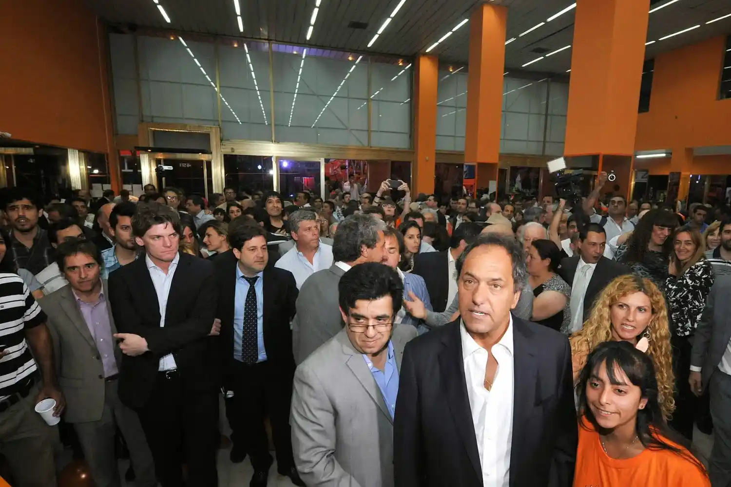 Con Scioli presente, se lanzó en La Plata la agrupación "Peronistas Sin Fronteras"