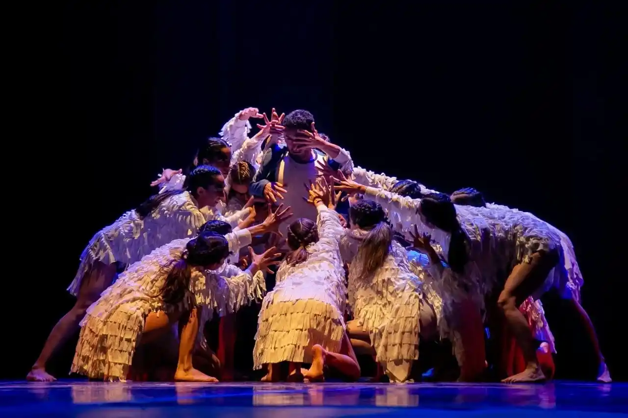 Compañía Municipal de Danza Contemporánea Venado Tuerto.