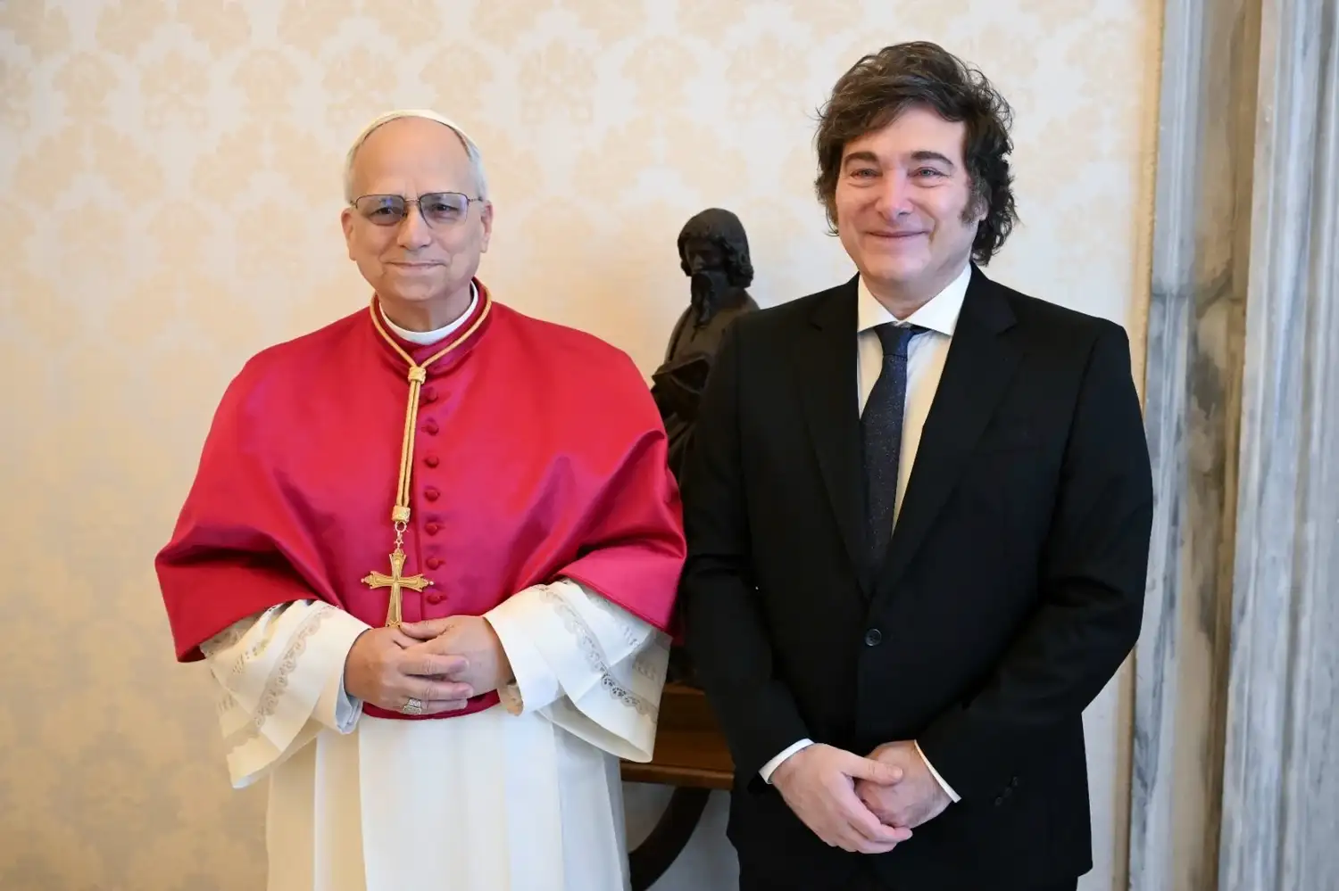 El Gobierno confirmó que el papa León XIV se reunirá con Milei en su visita a la Argentina