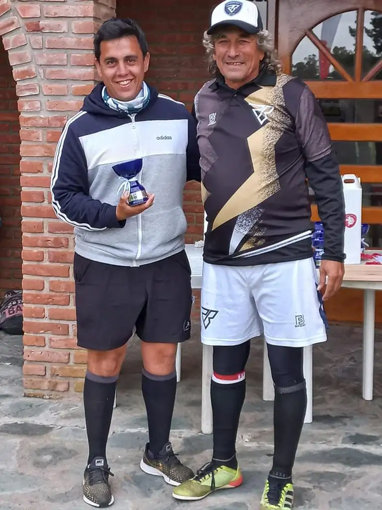 Prioletto, con el marplatense Carlos Paggi.