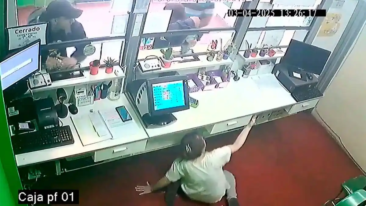 La impresionante reacción de una empleada frustró un robo a una agencia de loterías