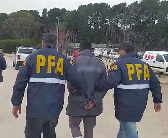 Atrapan a un prófugo que había asesinado a la ex pareja de su madre