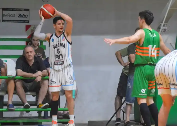 Repone Eidintas, ante la oposición de Yarza. (Foto de prensa Estudiantes).