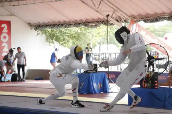 ¡JUEGOS BOLIVARIANOS! Venezuela logra Plata y Bronce en esgrima