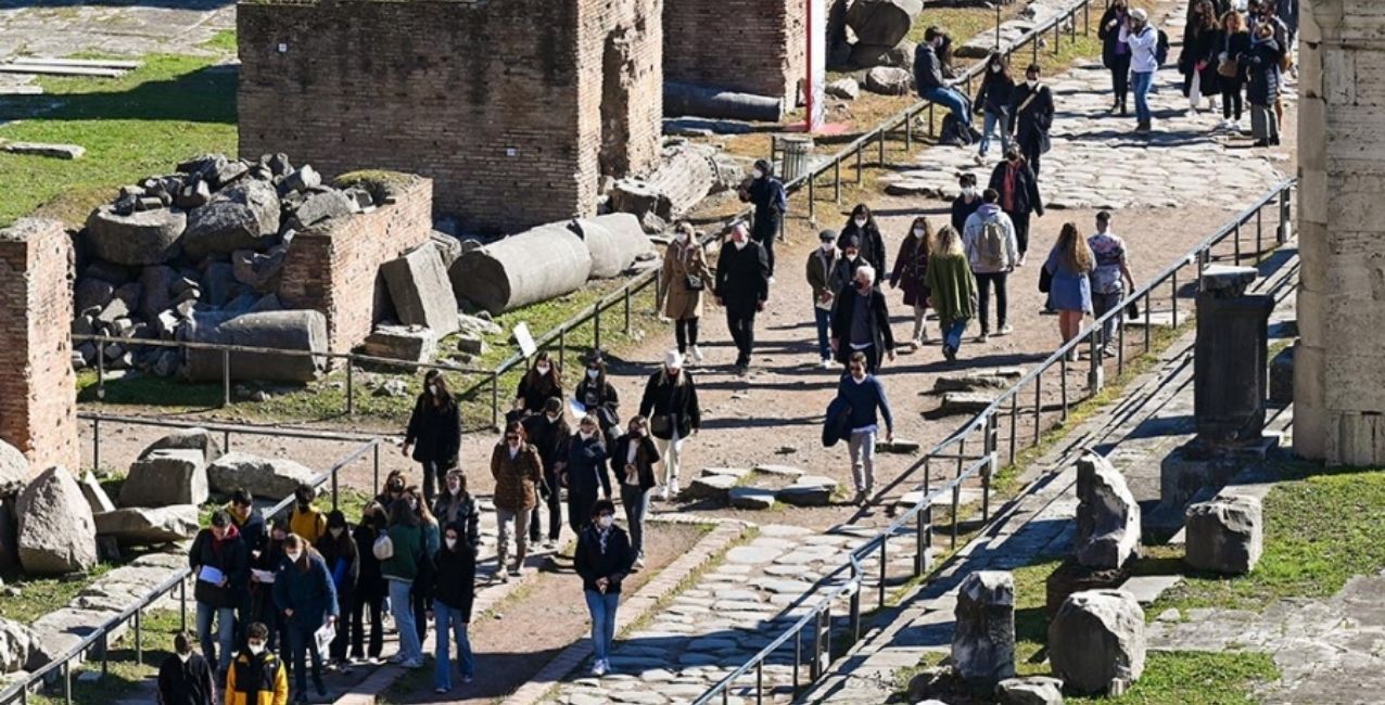 Italia elimina el uso obligatorio del barbijo al aire libre